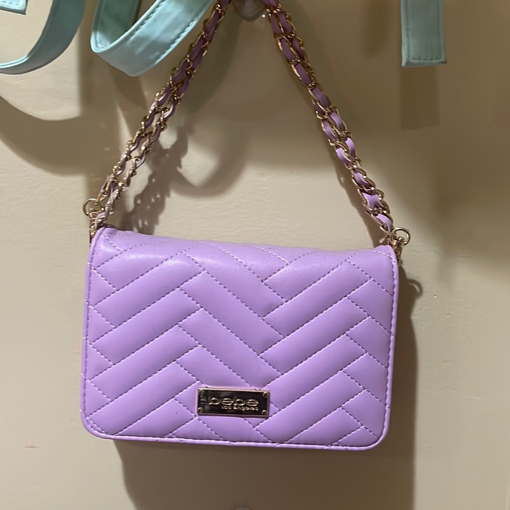 Like new purple Bebe bag